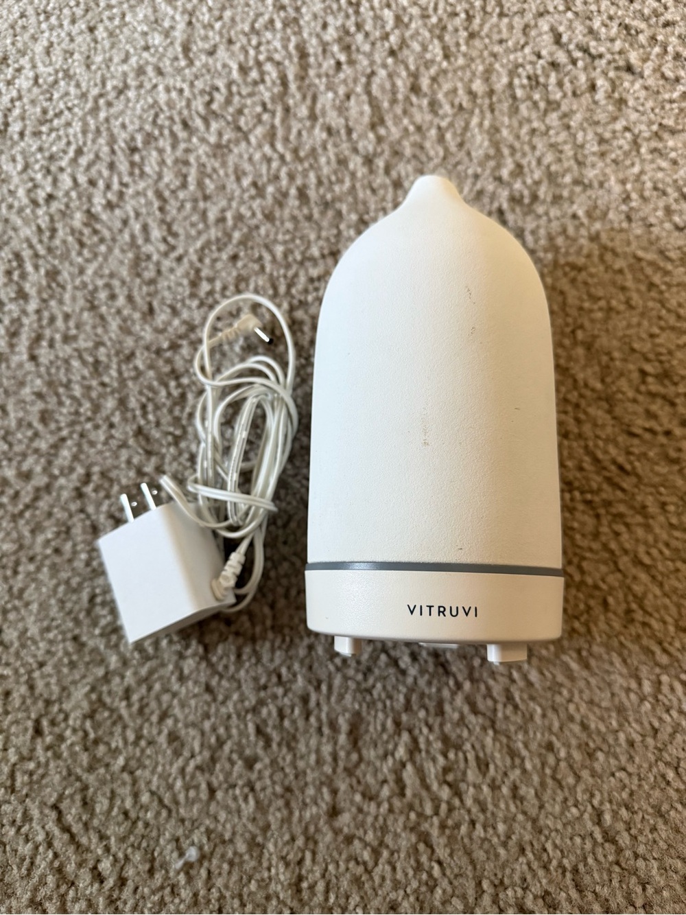 Vitruvi White Ultrasonic Aroma Diffuser — Minimal Ceramic Finish